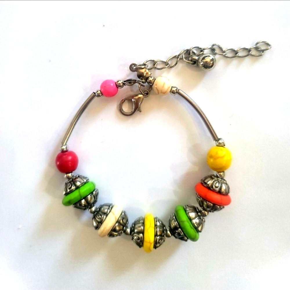 DESIGNER SILVER 1 SIZE ACCENT CASUAL TO DRESS TO IMPRESS DISCO BALL BRACELET